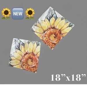 Sunflower Print Set of 2 18x18” Pillow Covers 🌻🆕🌻
